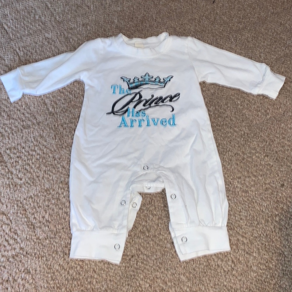 “The prince has arrived” baby onesie size 70